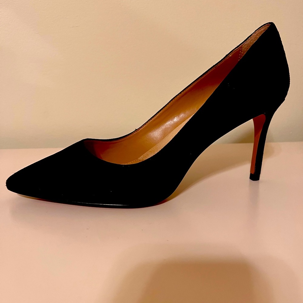 Banana Republic Madison pumps, size 10. True black suede, never worn.